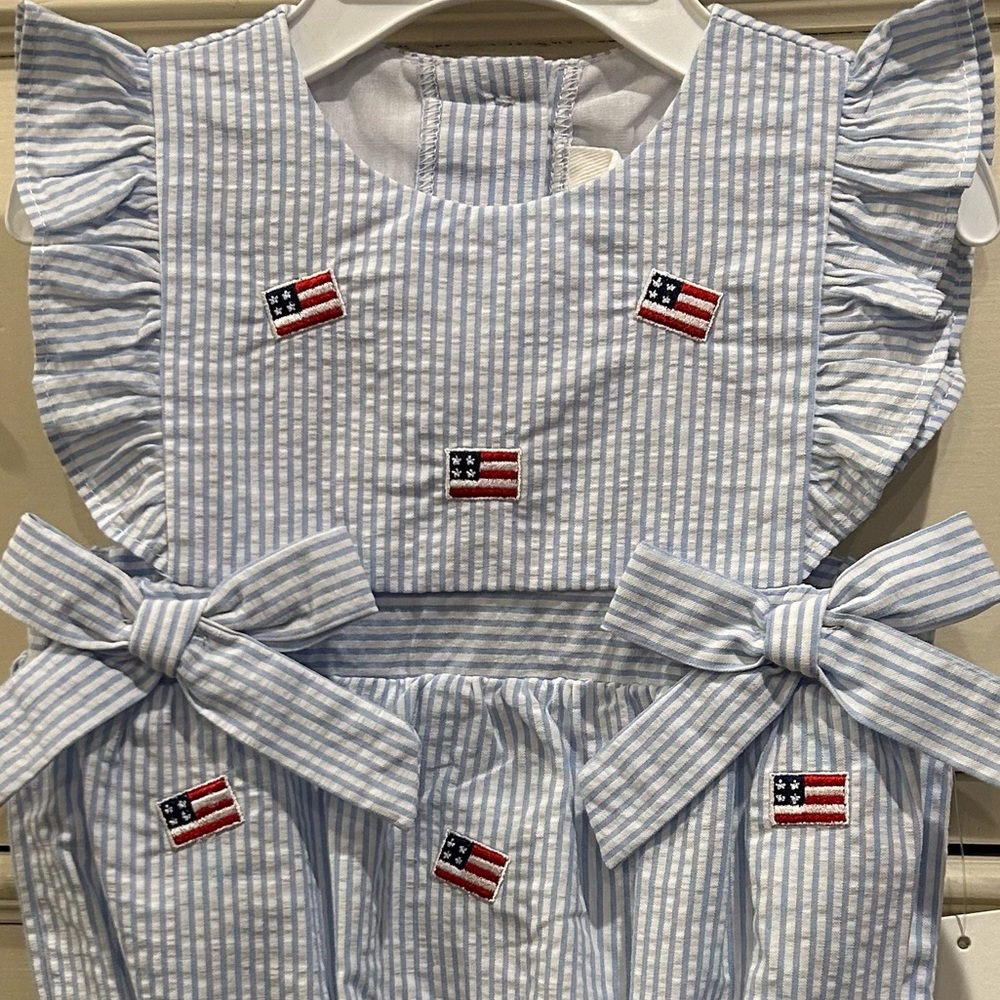 Starting Out Flutter Sleeve Flag Romper - Picture 9 of 11